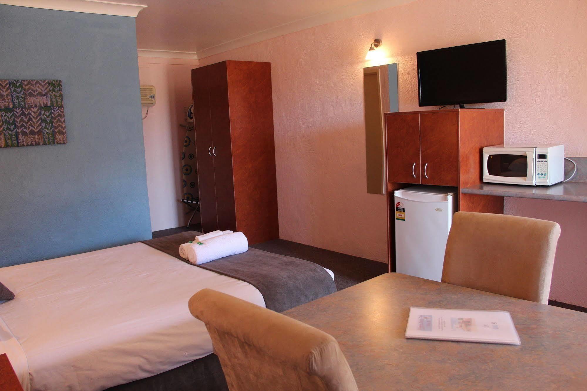 Childers Gateway Motor Inn Motel 3*